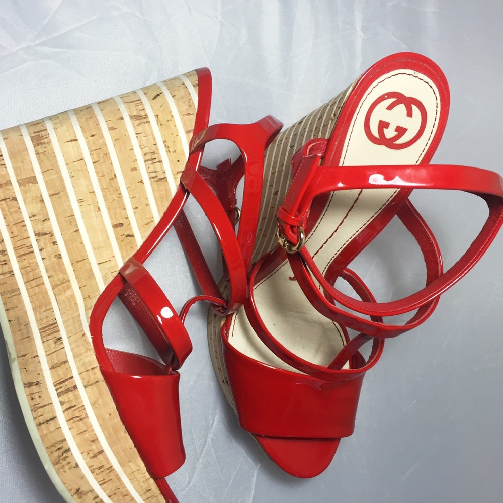 Red Gucci Wedges Eilin Patent Leather Cork shoes